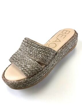 Beach by Matisse Layback taupe woven platform slide sandals Size 9Narrow NEW